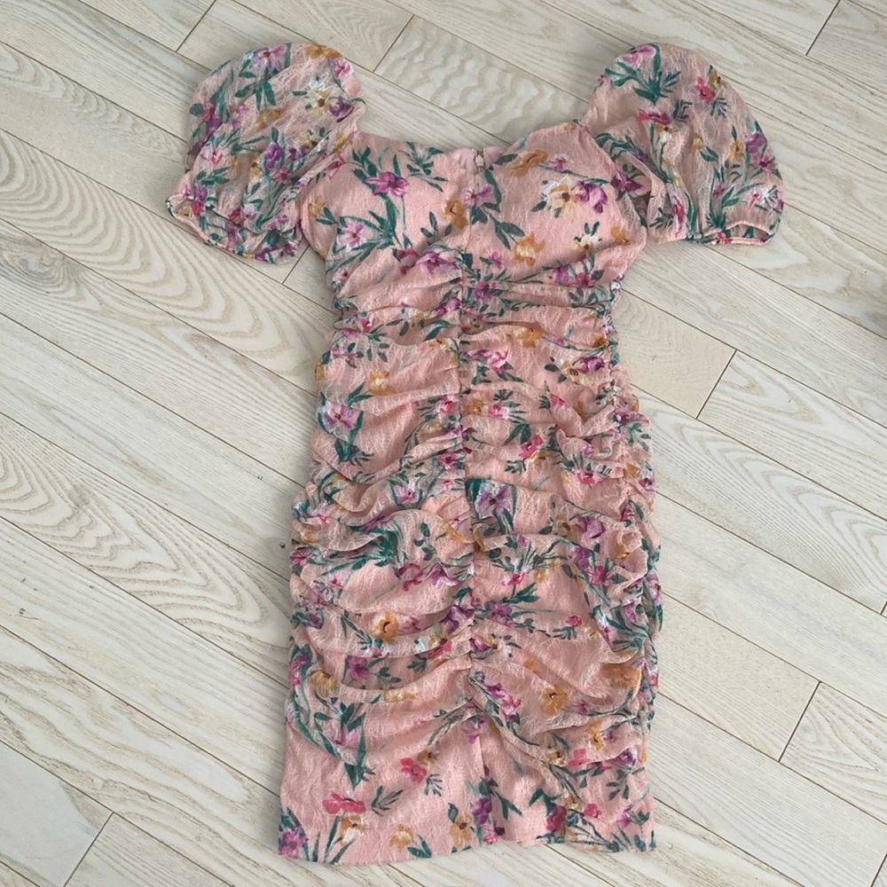 Guess Floral Mini Dress with Puff Sleeves. Stretchy, ruched fabric.